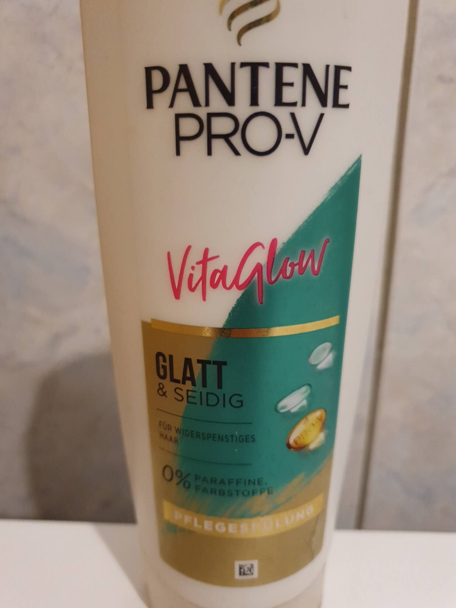 PANTENE PRO-V - Vitaglow - Glatt & seidig pflegespülung