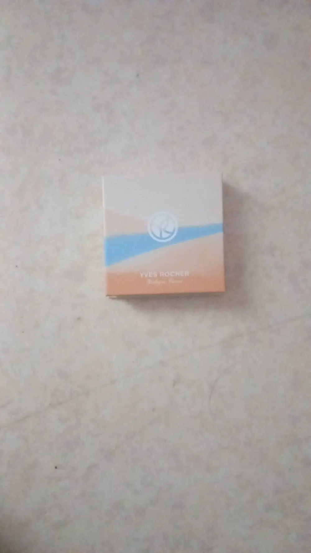 YVES ROCHER - Poudre compacte