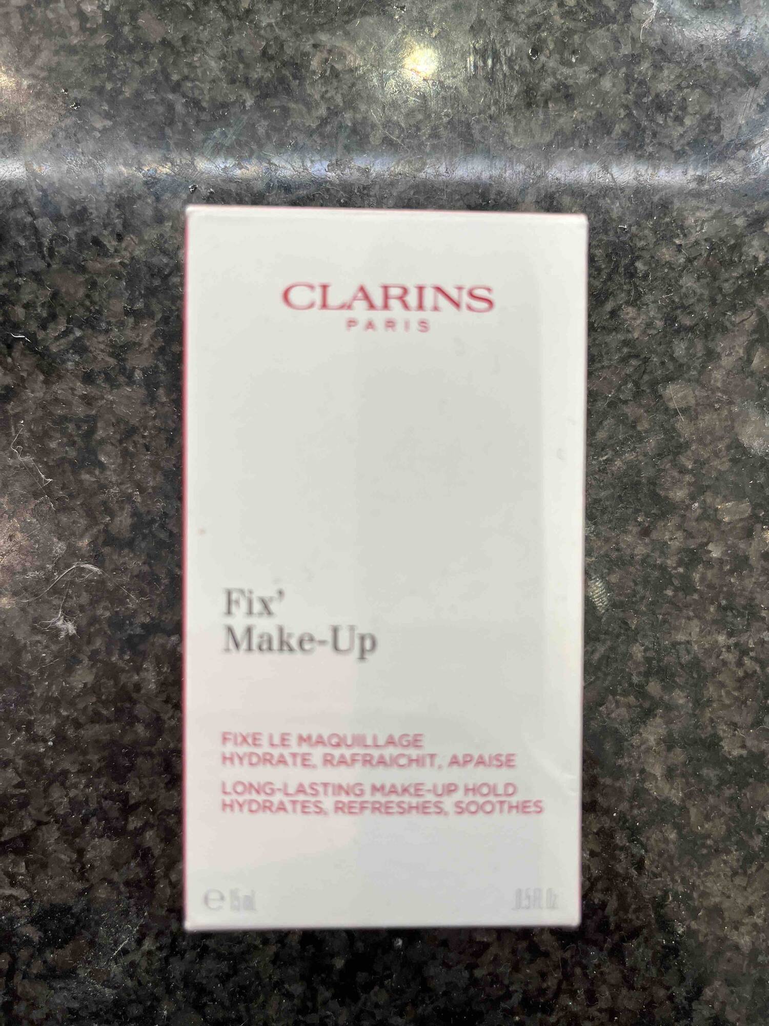 CLARINS - Fix le maquillage