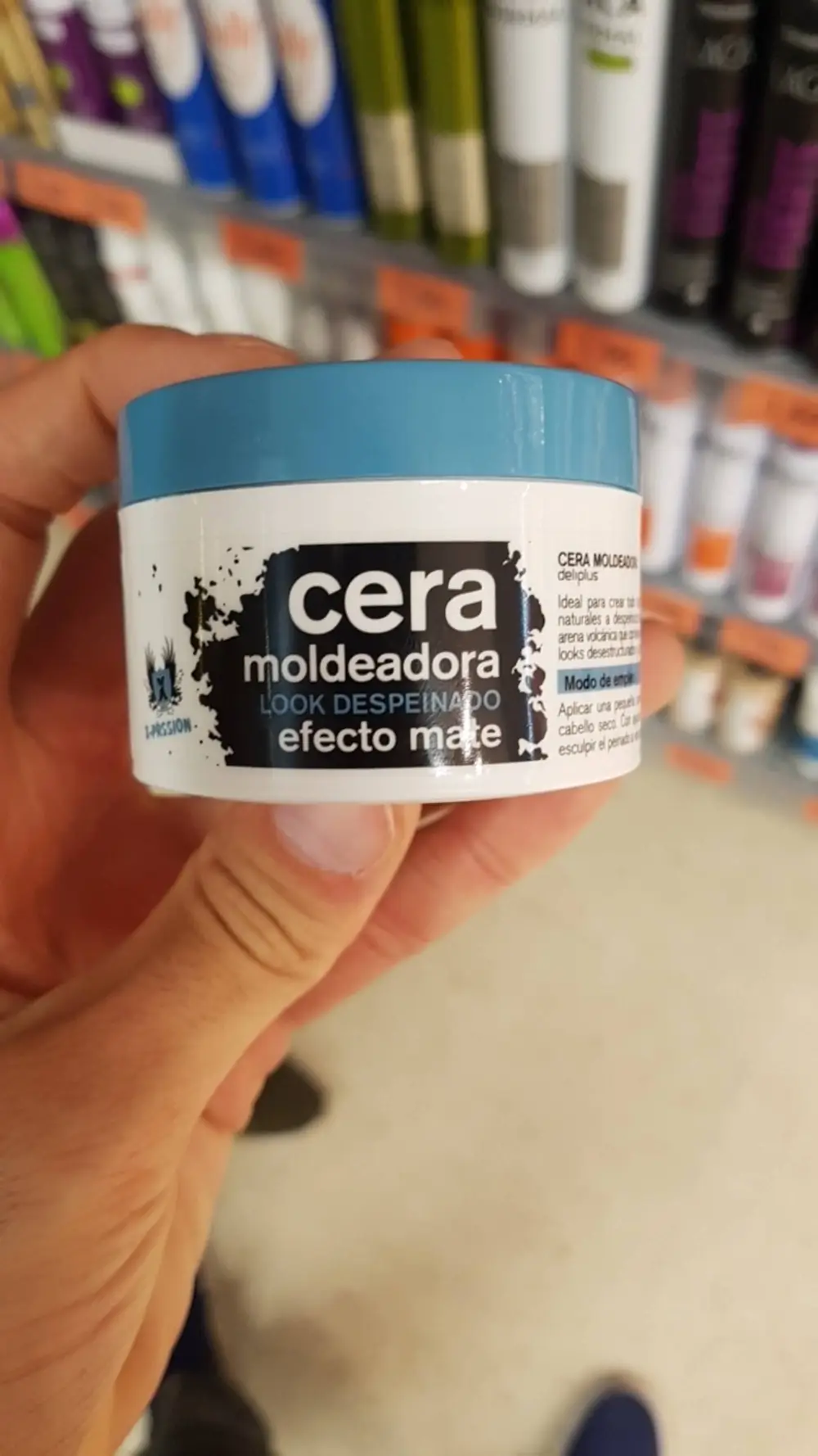 DELIPLUS - Look despeinado efecto mate - Cera moldeadora 