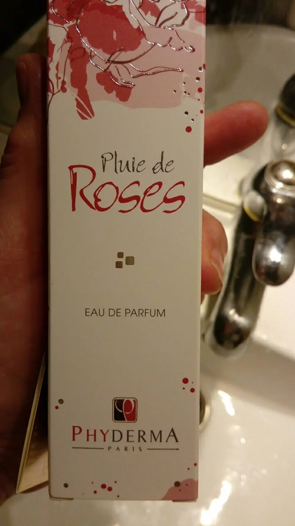 PHYDERMA - Pluie de roses