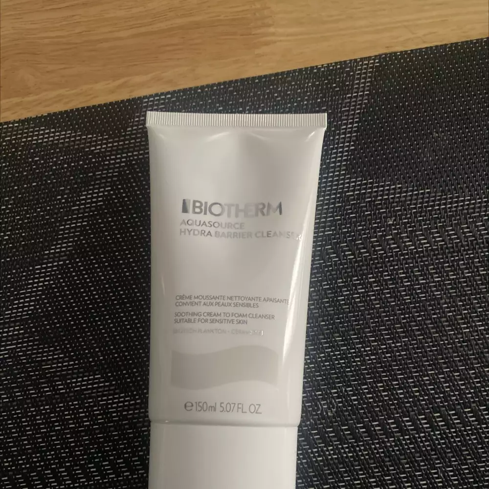 BIOTHERM - Aquasource - Crème moussante nettoyante apaisante