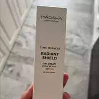 MÁDARA - Radiant shield - Crème du jour SPF 15