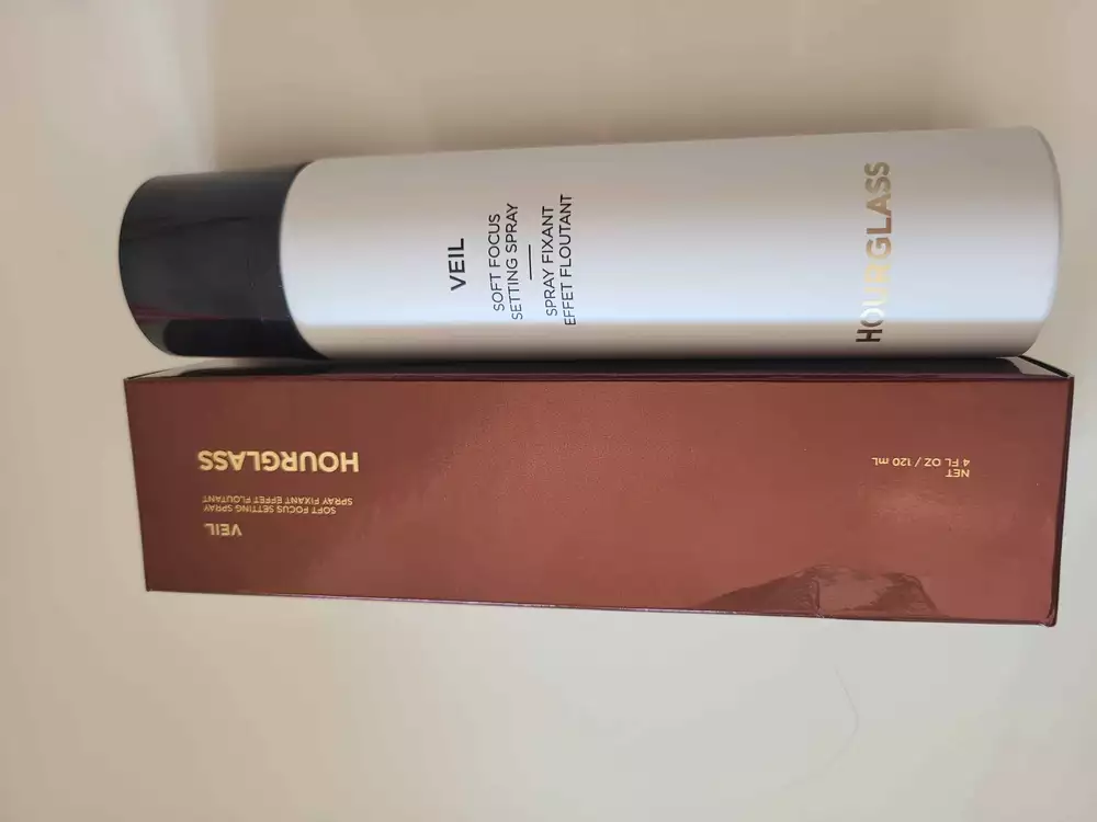HOURGLASS - Veil - Spray fixant effet floutant