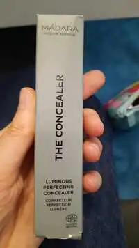 MÁDARA - The concealer - Correcteur perfection lumière