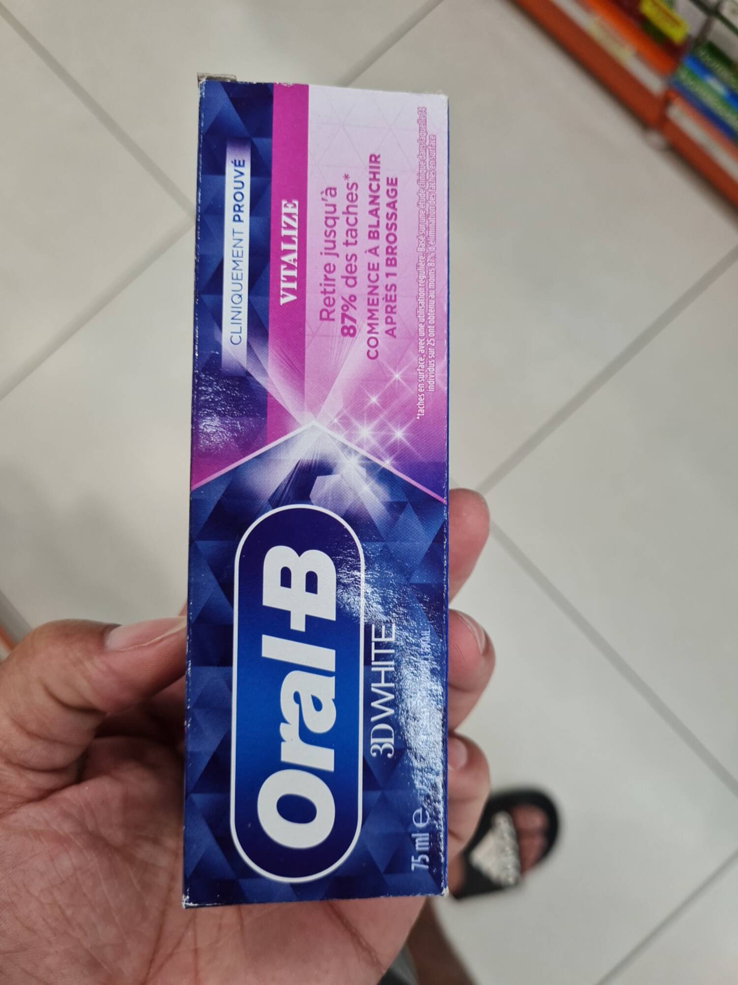 ORAL-B - Vitalize 3D WHITE