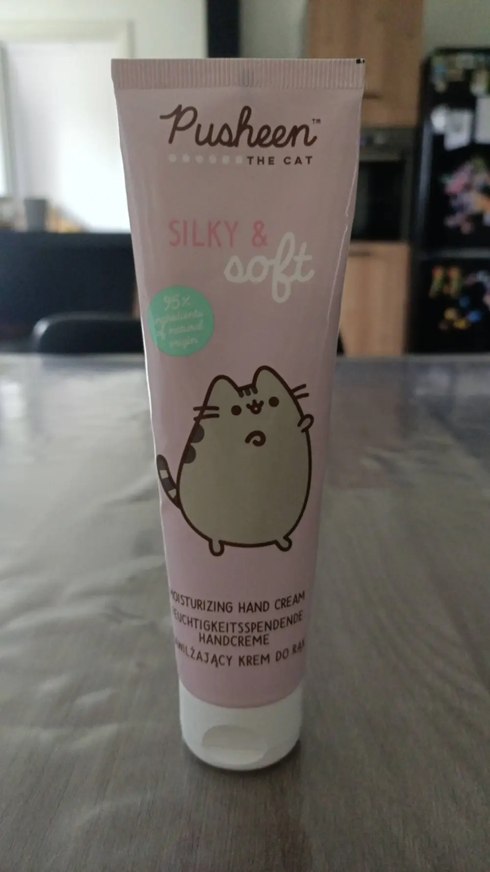 PUSHEEN - Silky & soft - Moisturizing hand cream