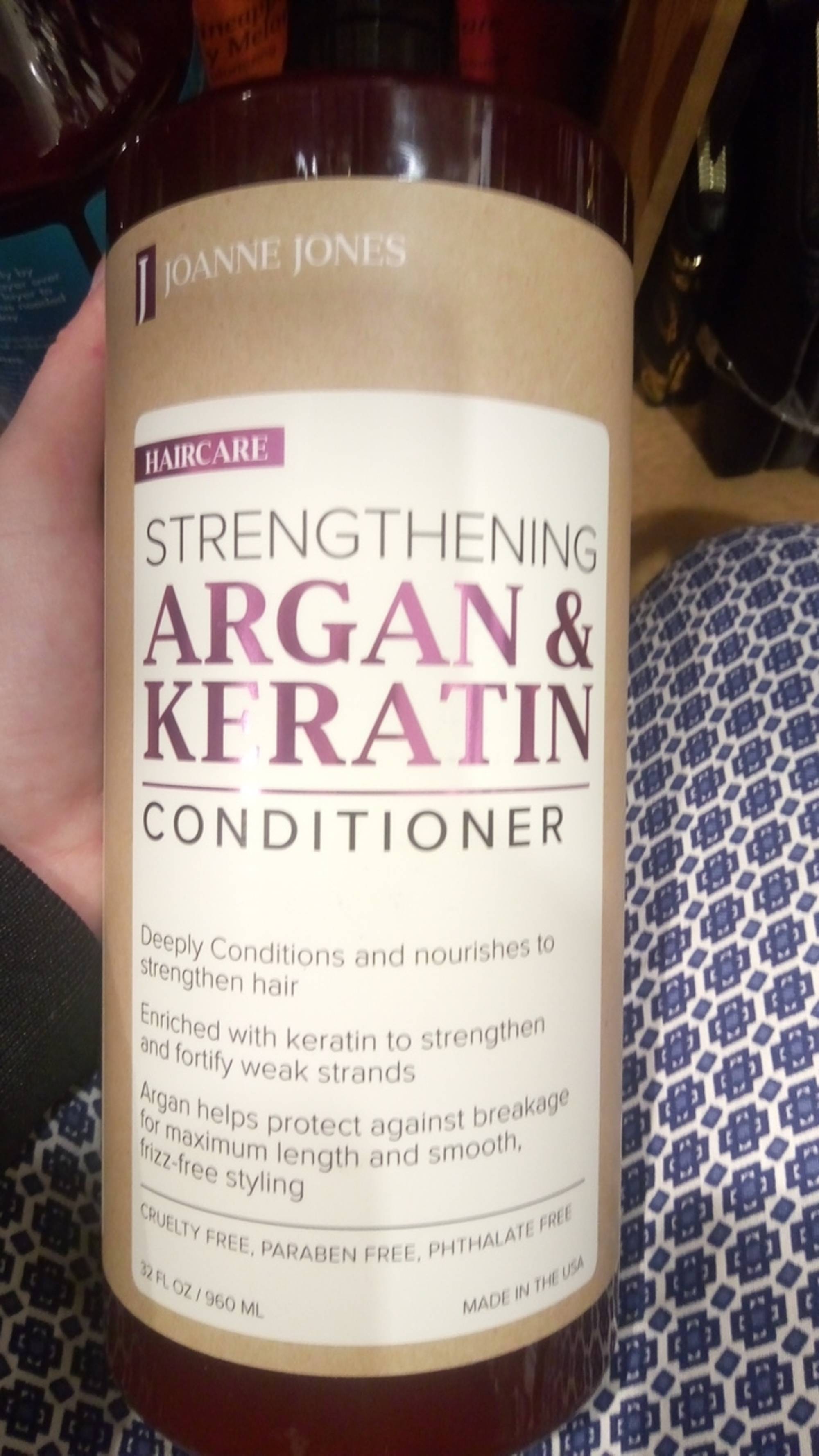 JOANNE JONES - Argan & Keratin - Strengthening conditioner