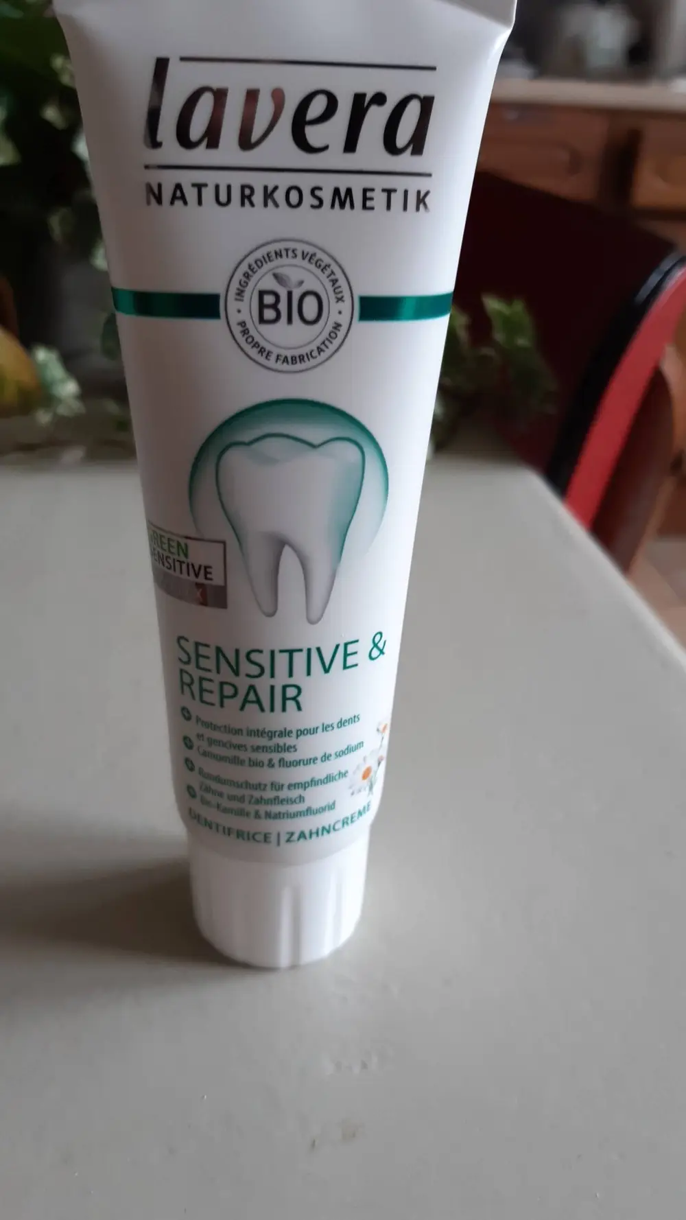 LAVERA - Sensitive & Repair - Dentifrice