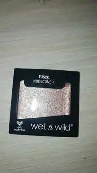 WET N WILD - Gold Glitter Eye shadow - Nudecomer