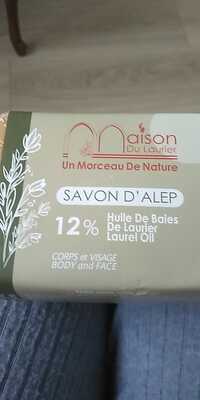 MAISON DU LAURIER - Un morceau de nature - Savon d'Alep 12% huile de baie de laurier
