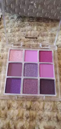 COLOR VIBES - Multi color eyes palette