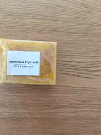 GUANGZHOU MIAOTONG - Turmeric & kojic acid - Face & body soap