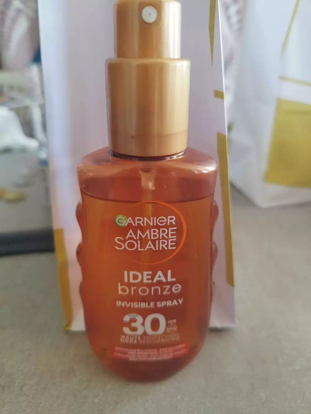 GARNIER -  Ideal  bronze - Invisible spray SPF 30