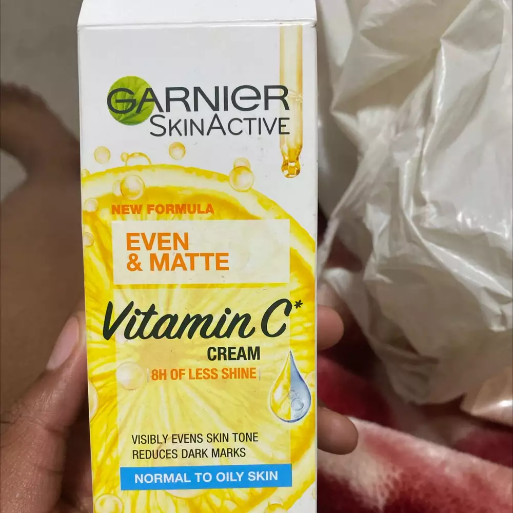 GARNIER - SkinActive - Even & matte vitamin C cream 