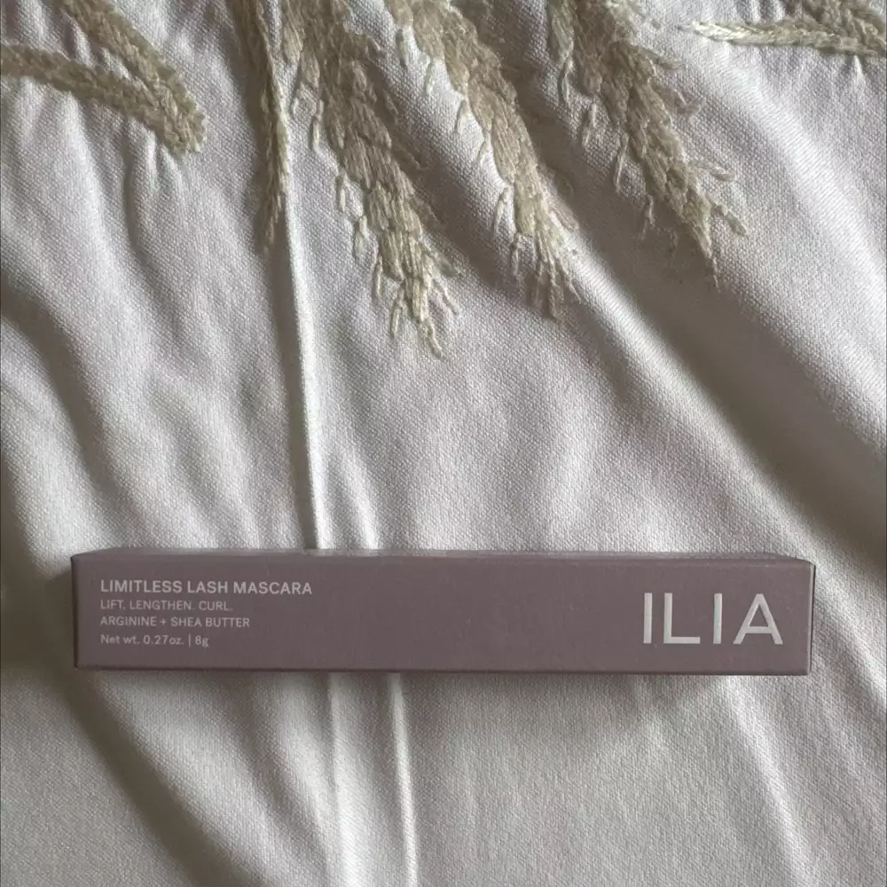 ILIA - Limitless lash mascara 