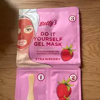 BETTY'S - Do it yourself gel mask strawberry