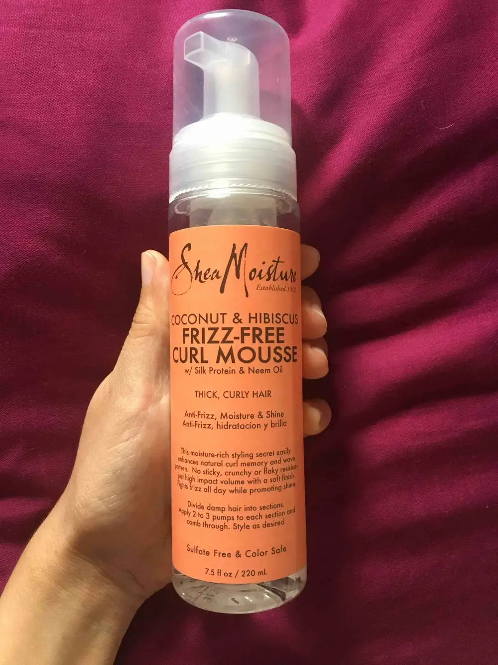 SHEA MOISTURE - Coconut & Hibiscus - Frizz-free curl mousse