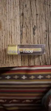 ABOUT FACE - Holographic eye paint