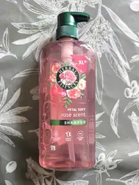 HERBAL ESSENCES - Rose scent - Shampoo