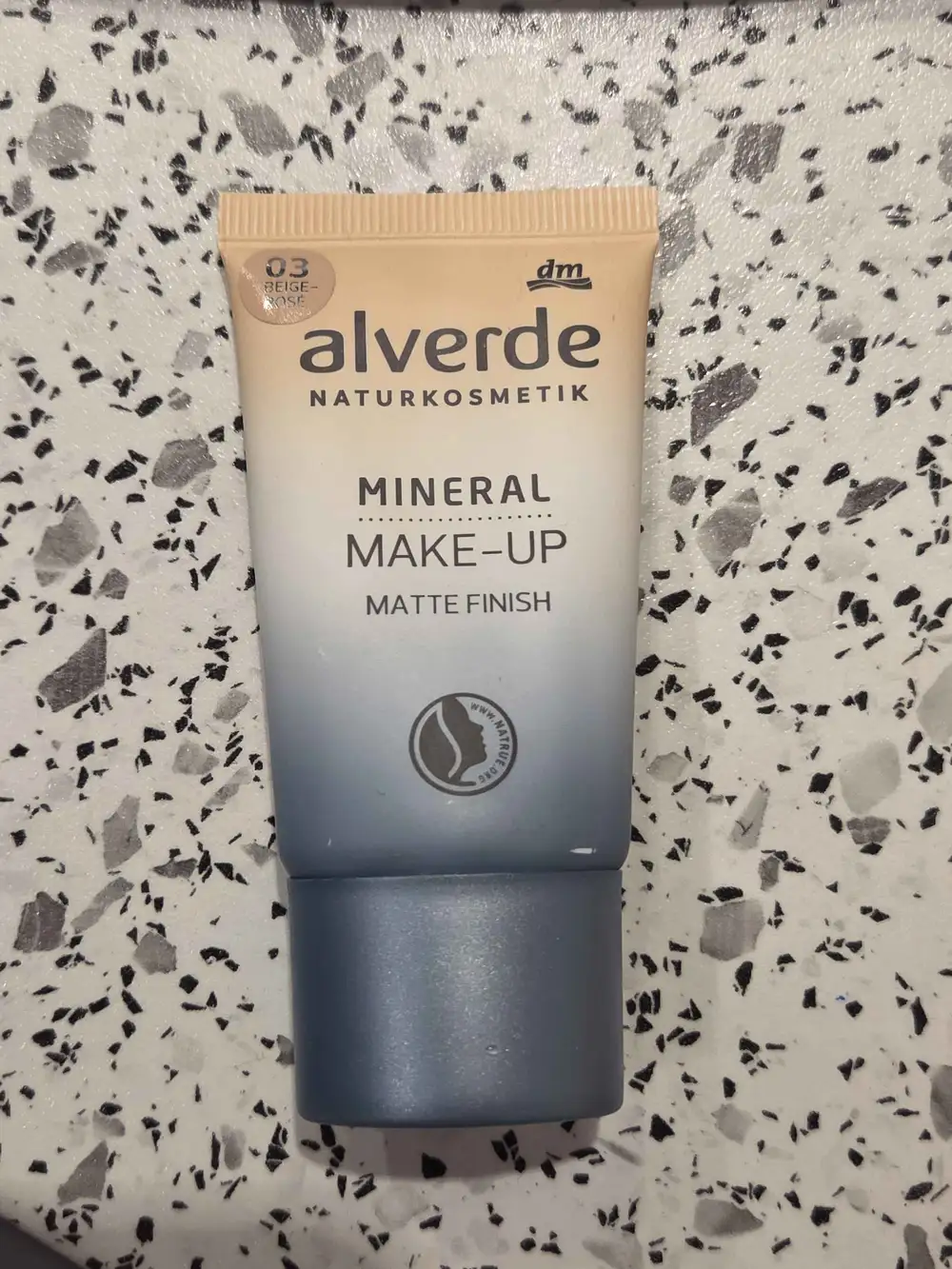 ALVERDE - Mineral make-up - Matte finish 03 beige-rose
