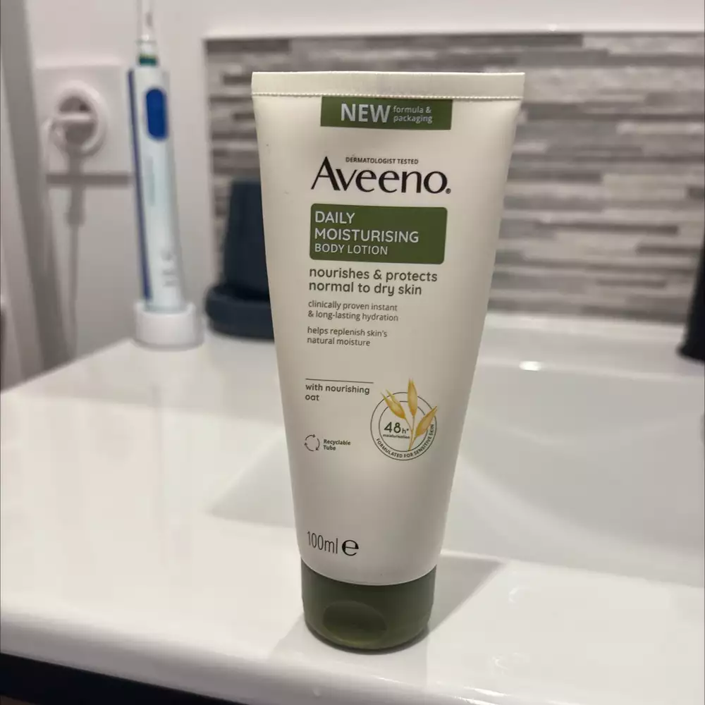 AVEENO - Daily moisturising - Body lotion