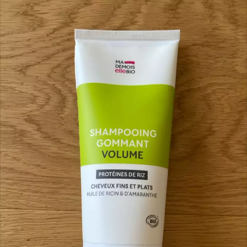 MADEMOISELLE BIO - Protéines de riz - Shampooing gommant volume