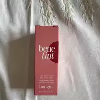 BENEFIT - Benetint - Blush liquide cerise foncé lèvres & joues