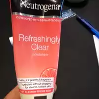 NEUTROGENA - Refreshingly clear moisturiser