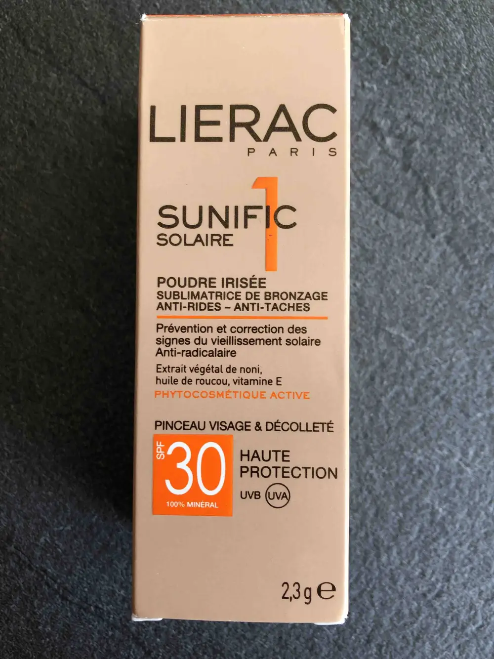 LIÉRAC - Sunific solaire 1 - Poudre irisée anti-rides et anti-taches