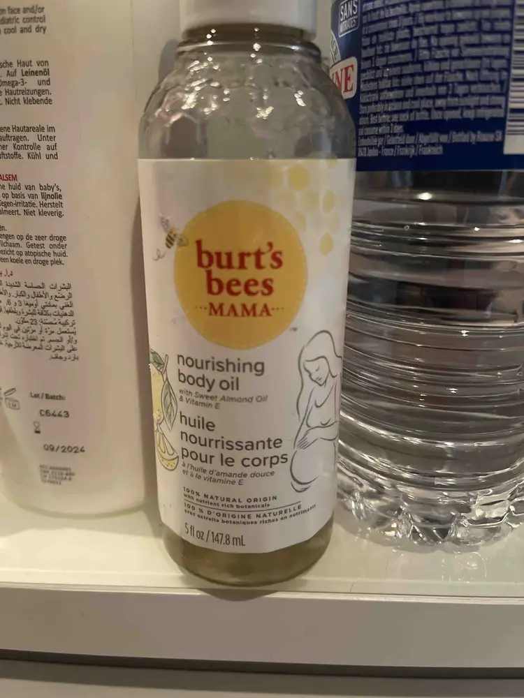 BURT'S BEES - Huile nourrissante pour le corps