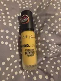 L.A. GIRL - Pro. color - Foundation mixing pigment 
