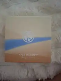 YVES ROCHER - Poudre compact brun 700