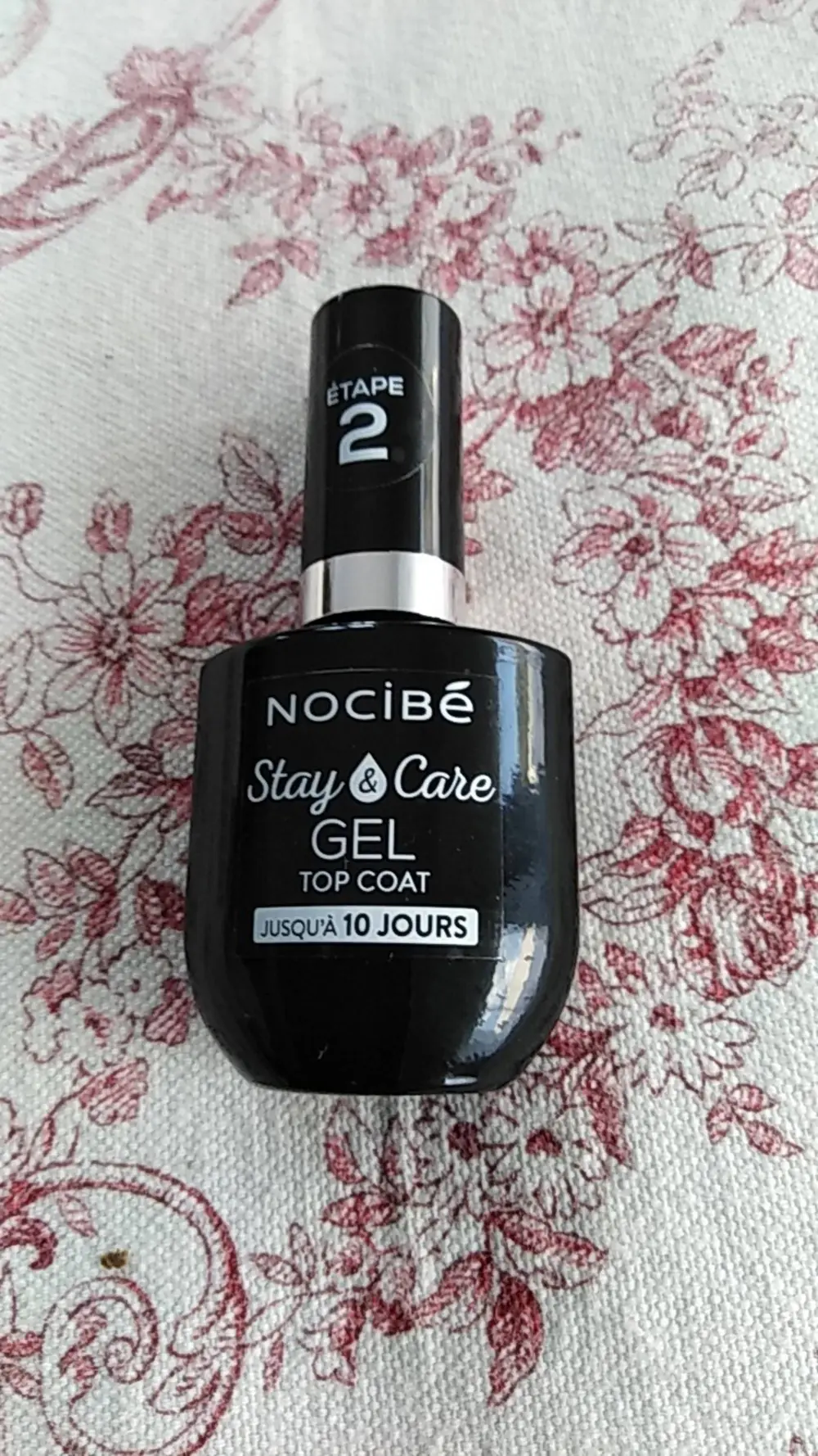 NOCIBÉ - Stay & care - Gel top coat étape 2