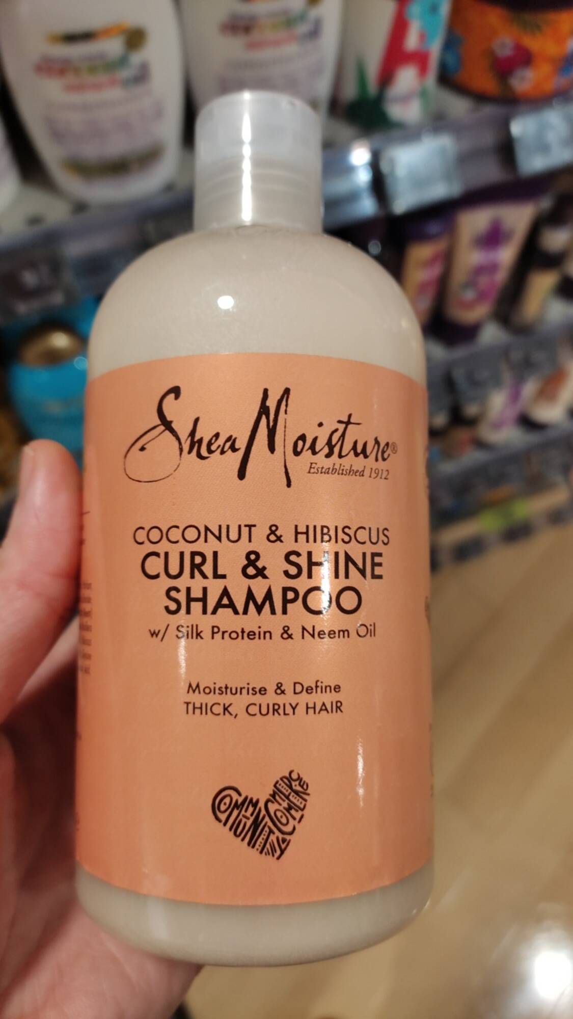 SHEA MOISTURE - Coconut & hibiscus - Curl and shine shampoo