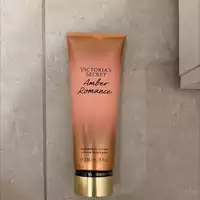 VICTORIA'S SECRET - Amber romance - Lotion parfumée