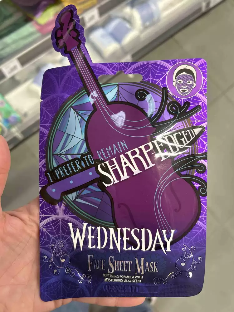 WEDNESDAY - Sharp edged - Face sheet mask