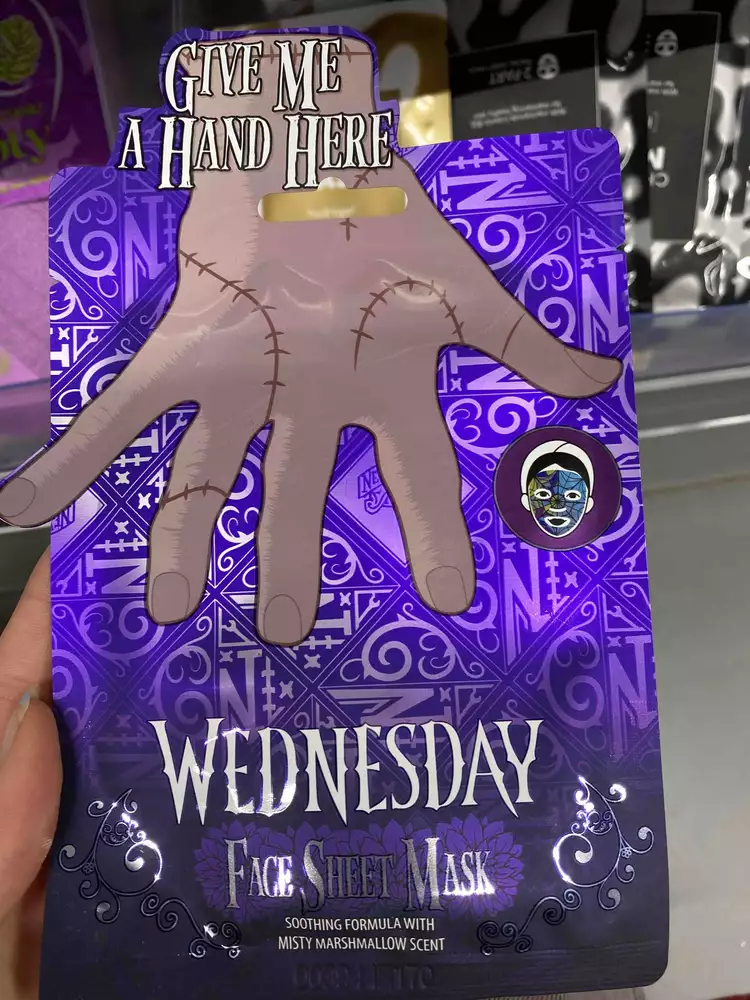 WEDNESDAY - Give me a hand here - Masque visage en tissu