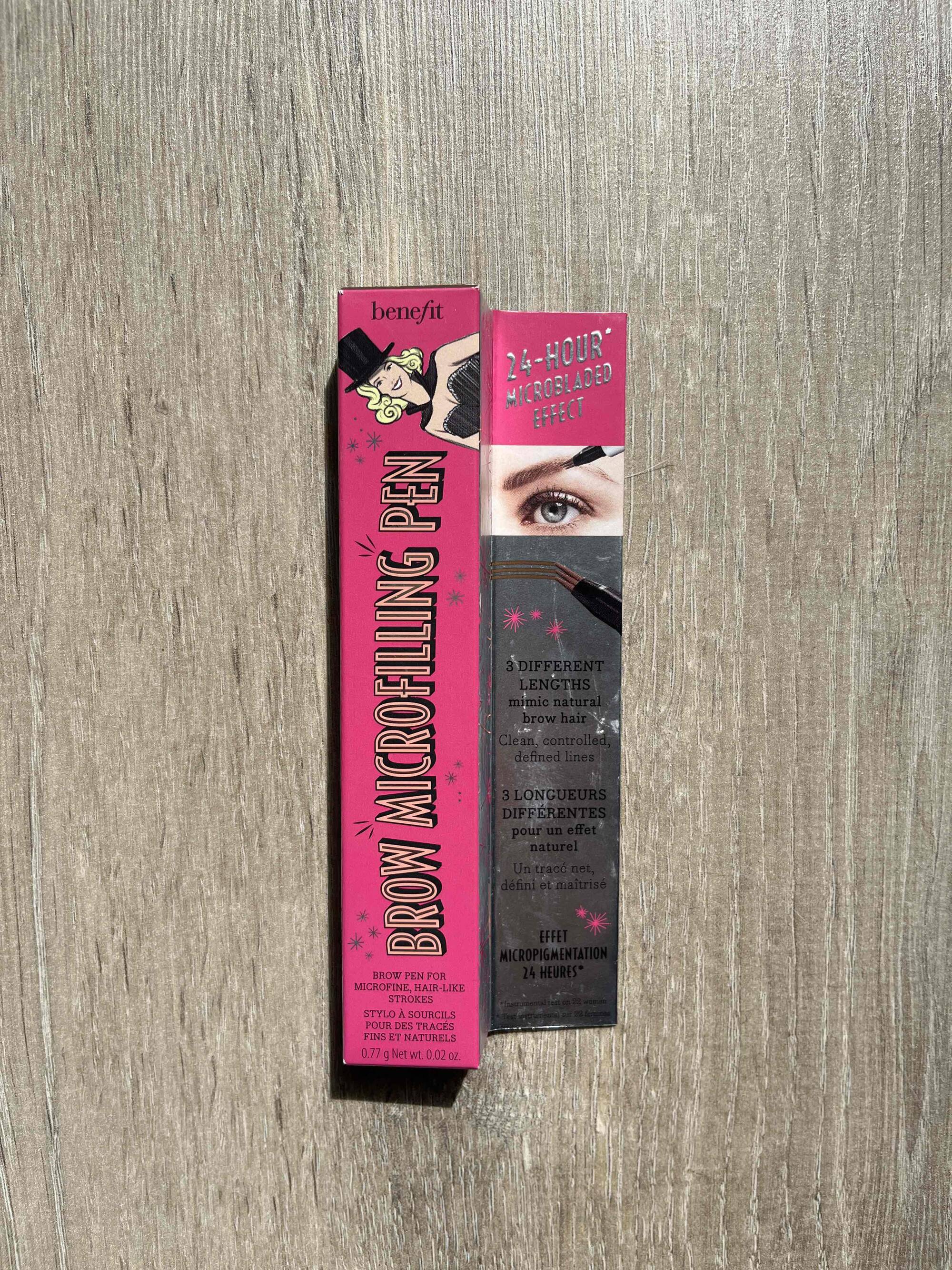 BENEFIT - Brow microfilling pen - Stylo à sourcils pour des traces fins