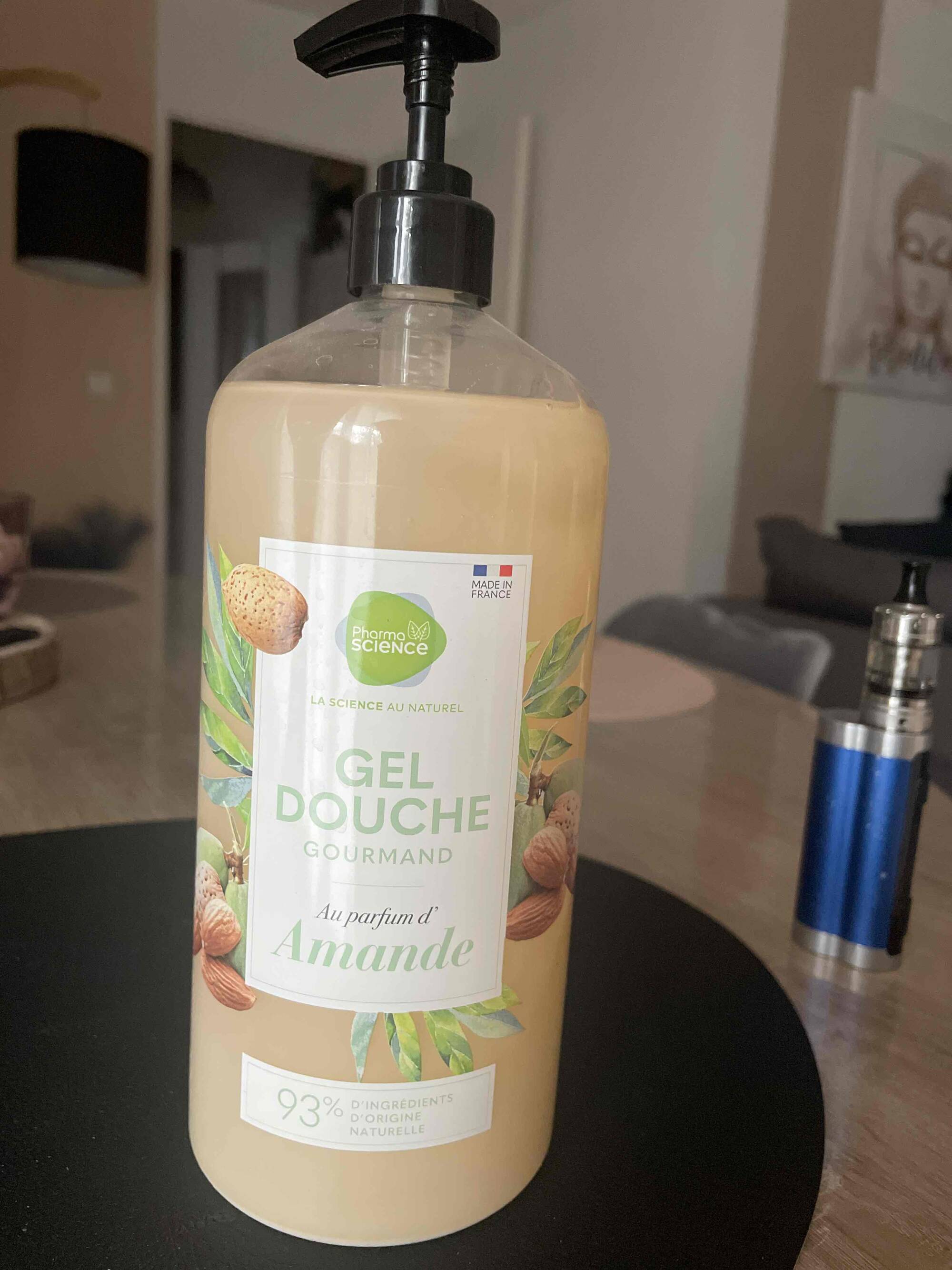 PHARMASCIENCE - Gel douche gourmand au parfum d’amande 