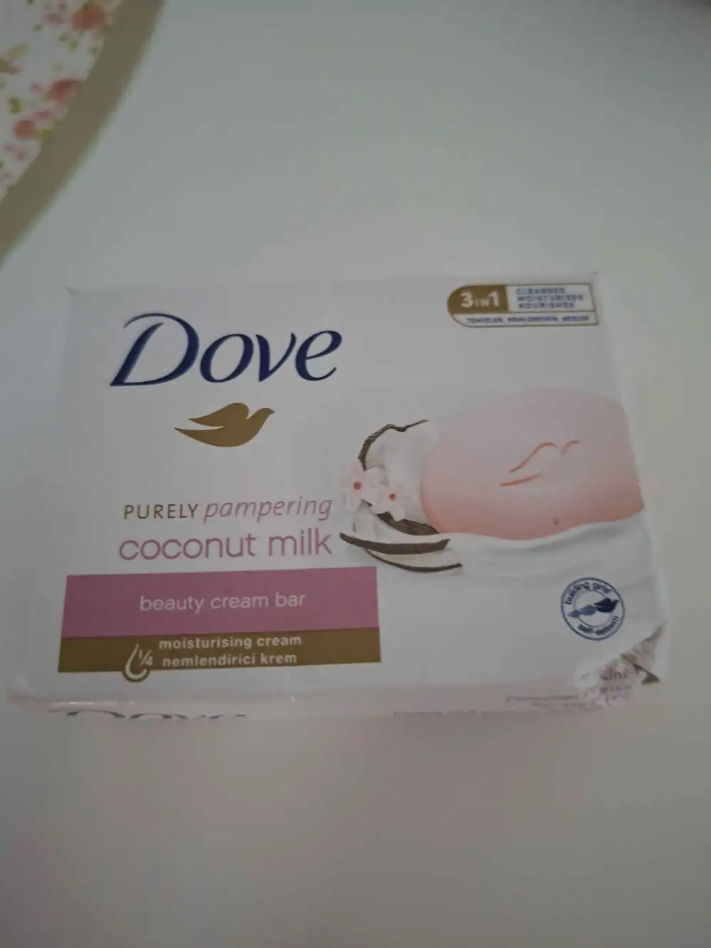 DOVE - Purely pampering coconut milk - Beauty cream bar