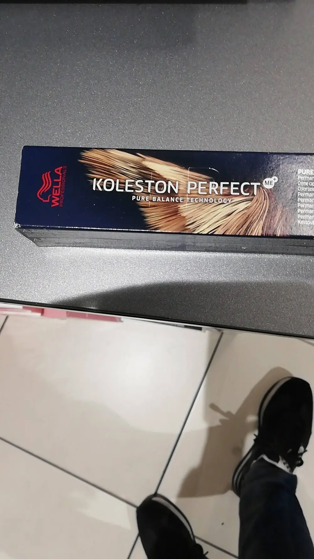 WELLA PROFESSIONALS - Keleston perfect Me+ - Coloration permanente 8/0 hellblond