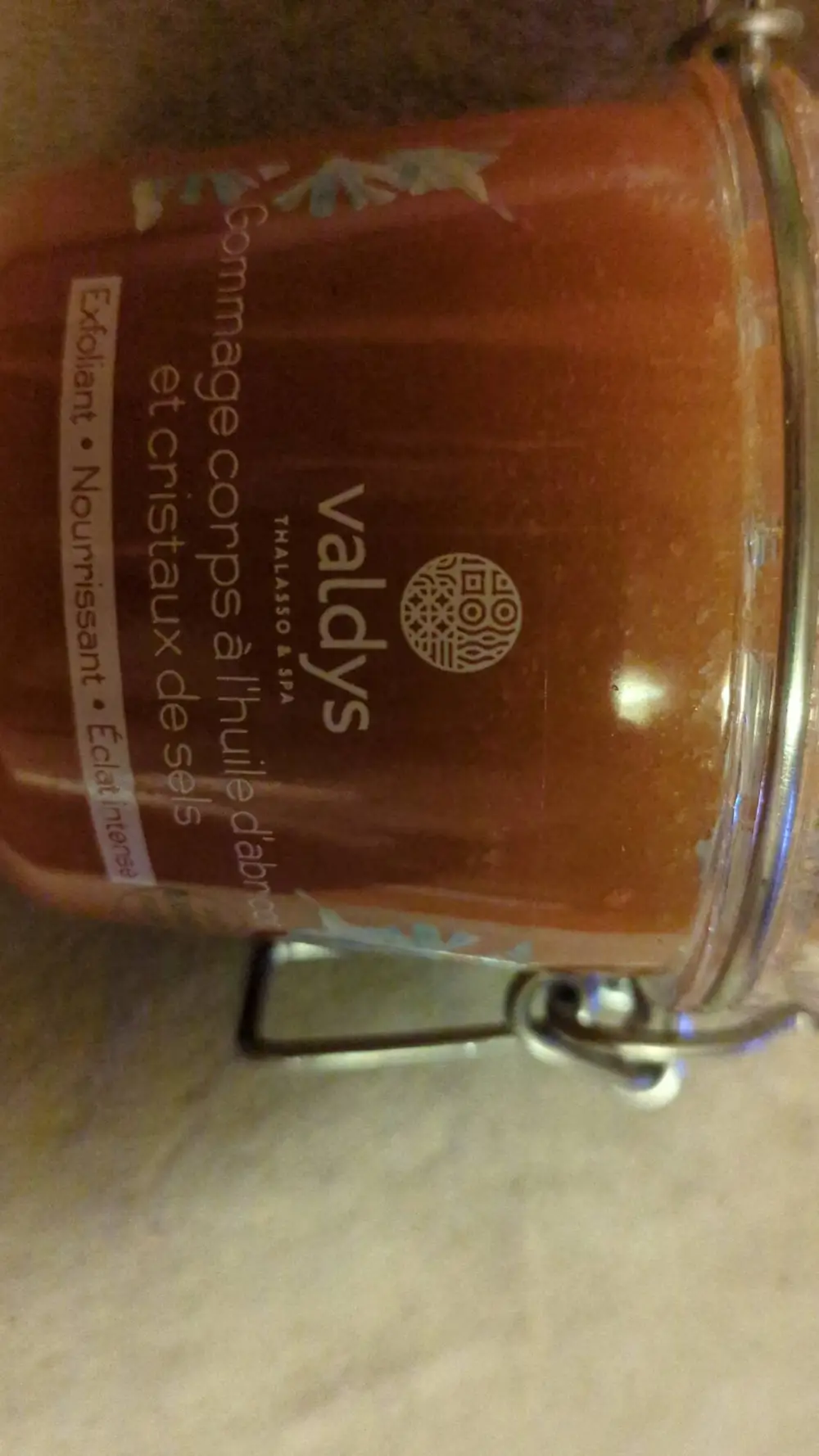 THALASSO & SPA - Valdys - Gommage corps à l' huile d'abricot et cristaux de sels