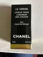 CHANEL - Le vernis 741 fleur de pêcher