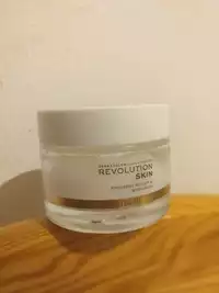 REVOLUTION SKIN - Hyaluronic acid SPF 30 moisturiser