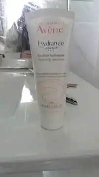 AVÈNE - Hydrance optimale légère - Émulsion hydratante 