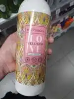 LOVE WELLNESS - Douchegel soft floral