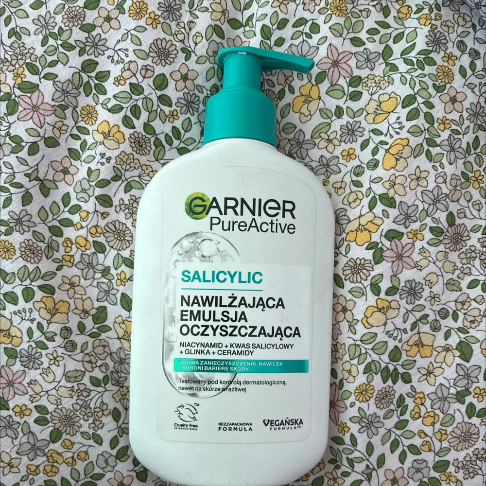 GARNIER - PureActive - Salicylic nawilżająca emulsja oczyszczająca