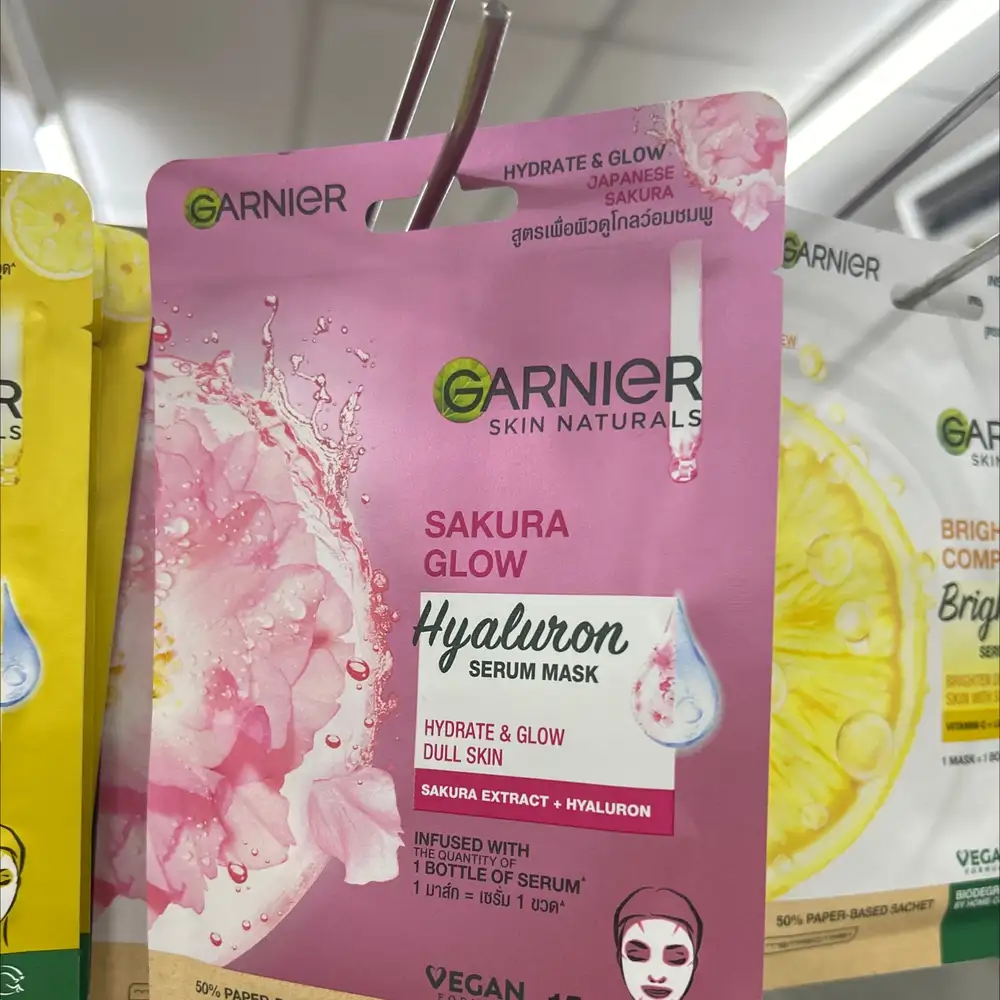 GARNIER - Sakura glow - Hyaluron serum mask