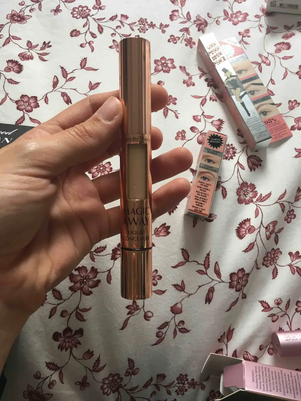 CHARLOTTE TILBURY - Magic away - Liquid concealer